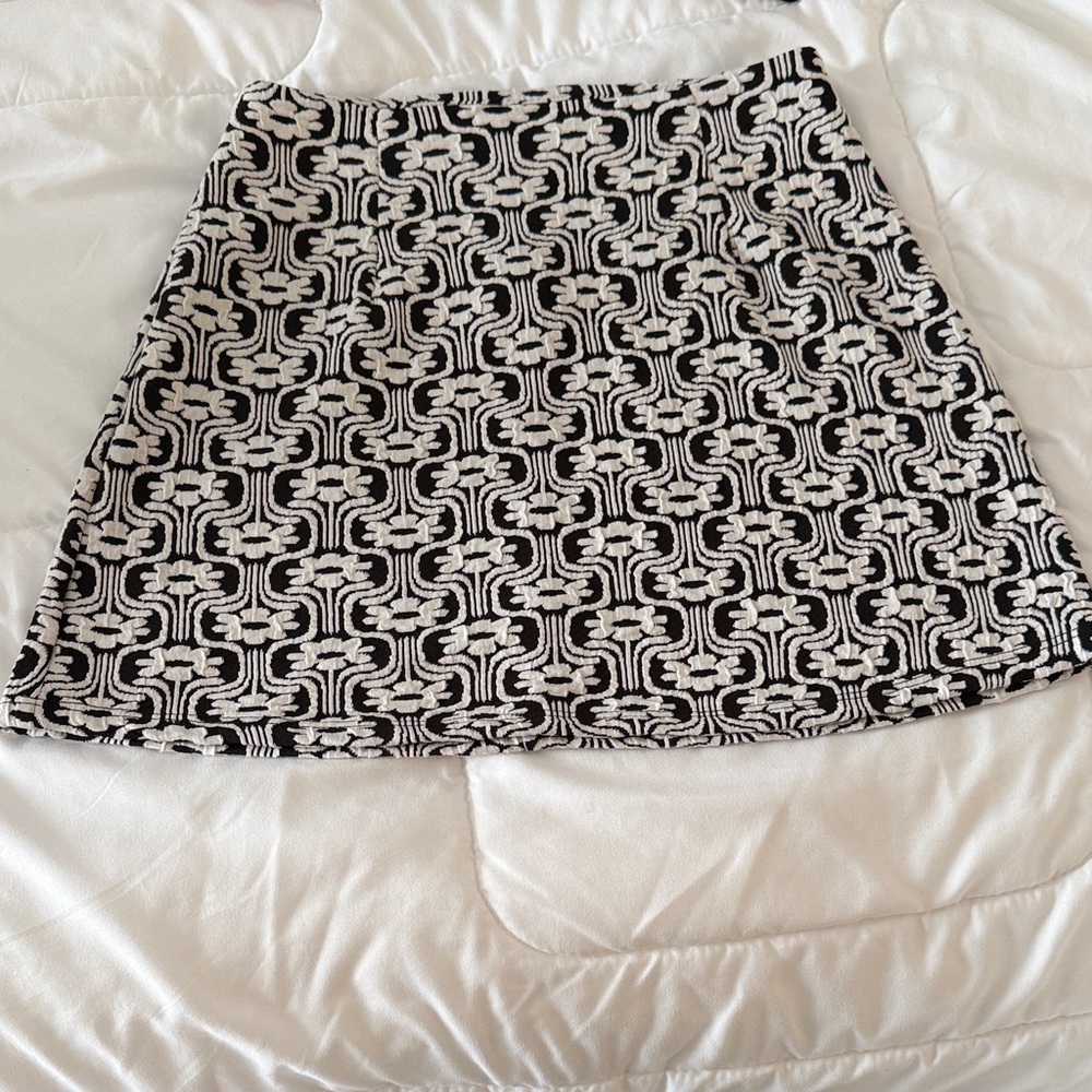 Altar'd State Black and White Geometric A-Line Mini Skirt